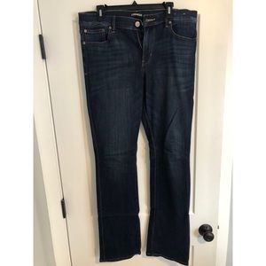 Express barely boot midrise - 12L